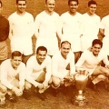 Реал Мадрид (Испания) - победитель Кубка Чемпионов 1956 / 57. 
