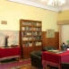Кабинет Ленина в Кремле. На столе - лампа с зеленым абажуром