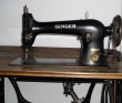 Швейная машинка - важный атрибут советской домохозяйки
