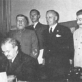 Подписание пакта о ненападении между СССР и Германией (пакт Молотова - Риббентропа) 23 августа 1939 г