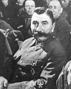 Фото: маршал Советского Союза Будённый С. М- трижды герой!