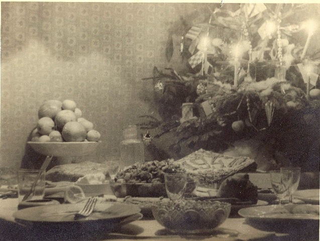 Фото: Новогодний стол. 1947 год