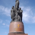 Краснодон. Памятник  героям - молодогвардейцам