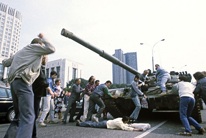 Фото: Август 1991г. Защитники Белого дома.