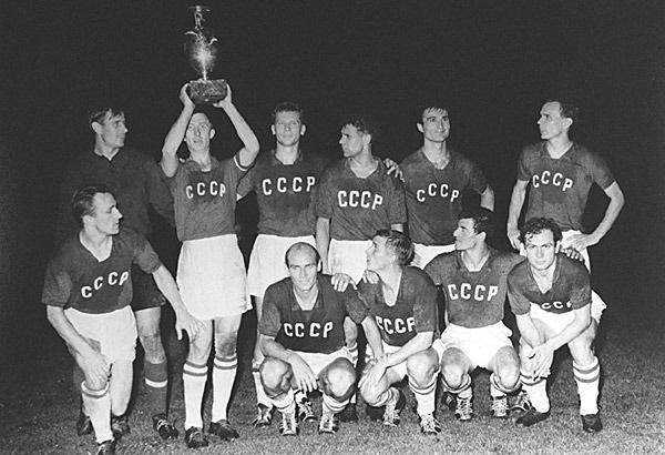 Фото: Первые победители в истории кубка Европы по футболу - сборная СССР, 1960 год