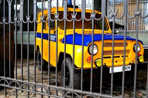 Фото: Милицейский внедорожник УАЗ-469