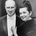 Музыкант Мстислав Ростропович  с женой, певицей Галиной Вишневской, 1969 год