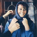 Модный в СССР головной убор-хомут зима 1987 года