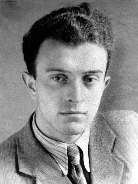 Фото: Будущий политик Эдуард Шеварднадзе, 1950 год