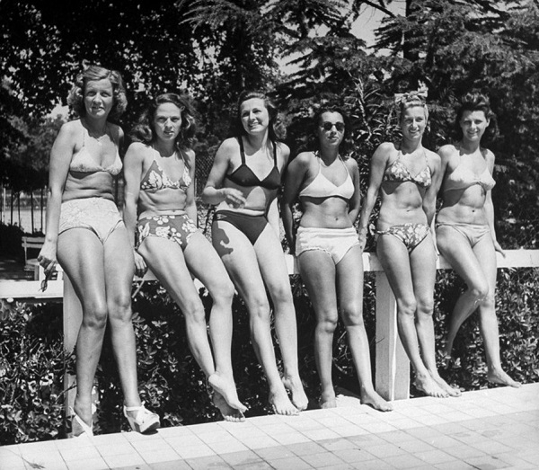 Фото: Советские девушки 60-х в купальниках