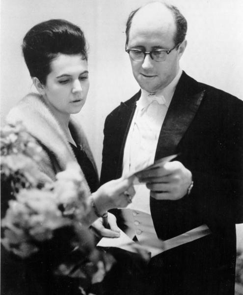 Фото: Галина Вишневская с мужем Мстиславом Ростроповичем, 1960 год