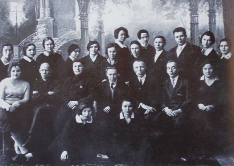 Фото: Молодые писатели на Первом съезде союза писателей