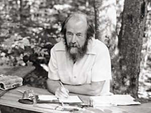 Фото: Солженицин в союзе советских писателей