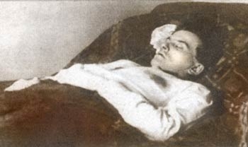 Фото: Маяковский на смертном одре