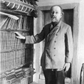 Циолковский в своей библиотеке