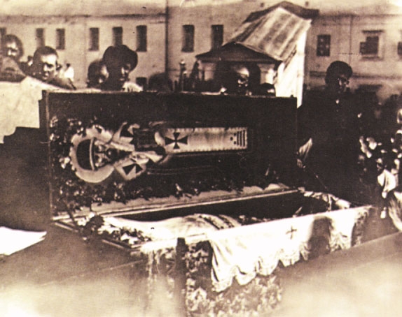 Фото: Вскрытие мощей святителя Германа Казанского