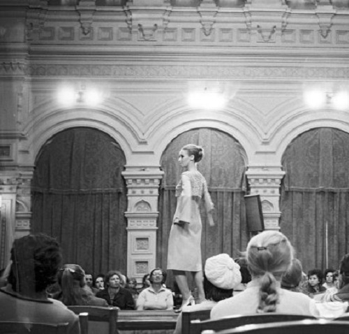 Фото: Демонстрация модной одежды в ГУМе, 1970 год