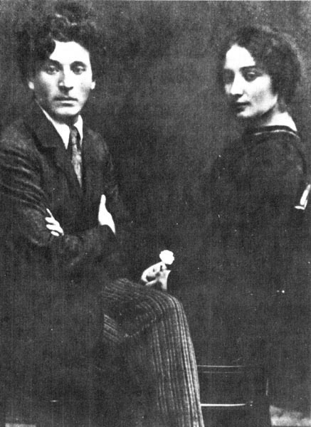 Фото: Марк Шагал  с женой Беллой, 1922 год