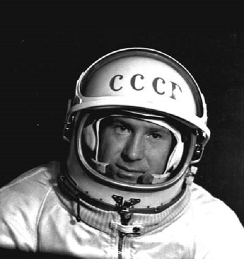Фото: Участник космической лунной программы в СССР космонавт А. Леонов