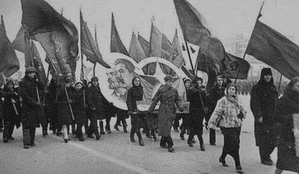 Фото: Участники парада в Москве 7 ноября 1941 года