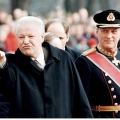 Придя на  должность  (МГК) КПСС, Ельцин уволил многих руководящих работников МГК КПСС и первых секретарей райкомов.