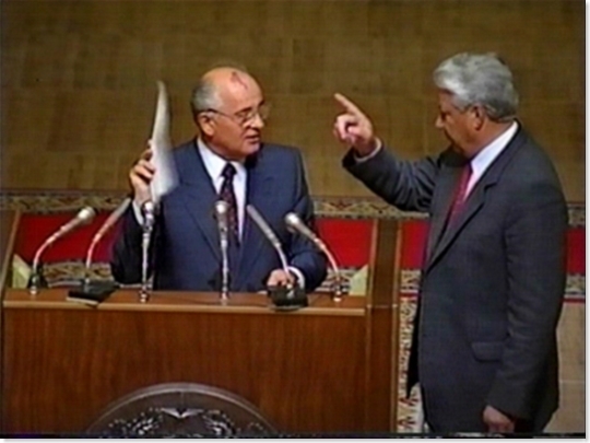 Фото: Ельцин заявил о зарождении «культа личности» Горбачёва.