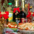 Салат оливье на Новогоднем столе.