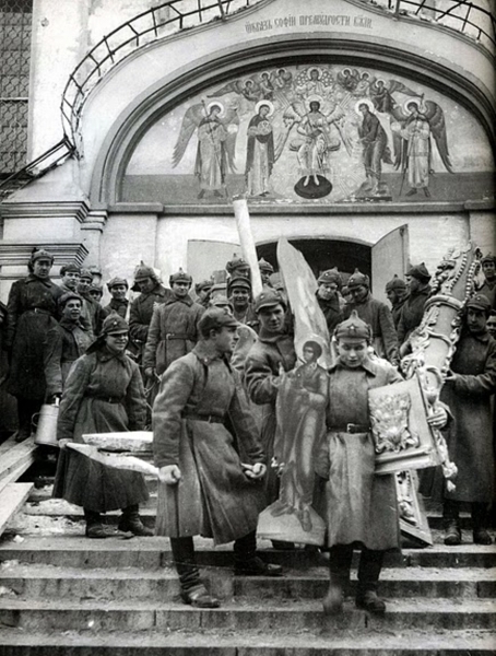 Фото: Разграбление церквей в СССР