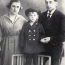 Георг Отс с родителями