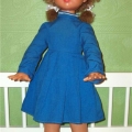 Кукла в  кримпленовом платьеце.