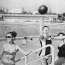 Девушки в бассейне Москва