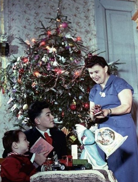 Фото: Новогодняя елка в советское время.