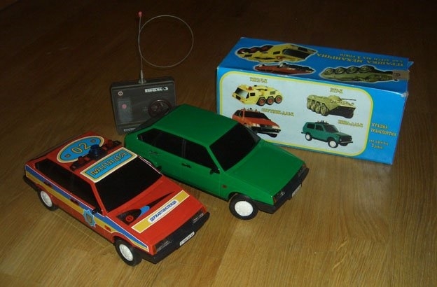 Фото: Советские игрушки на радиоуправлении. 