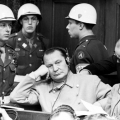  Геринг и Гесс на скамье подсудимых на Нюрнбергском процессе