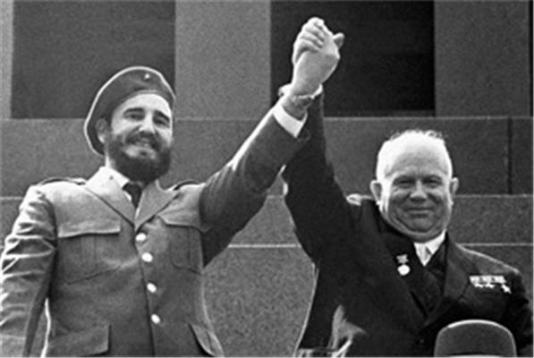Фото: Кастро и Хрущев