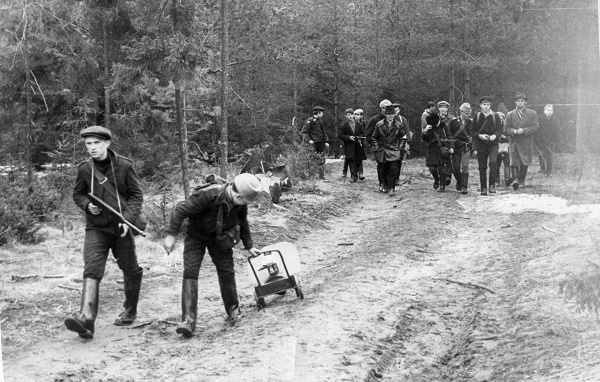 Фото: Шефы помогали советским школьникам в организации походов