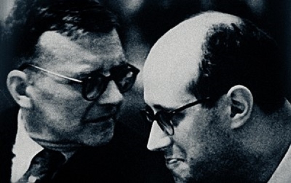 Фото: Учитель и ученик. Композитор Шостакович и музыкант Ростропович, 1960 год