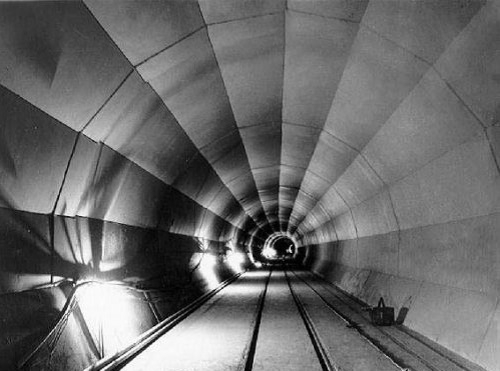 Фото: Тоннель протвинского коллайдера, 1993 год