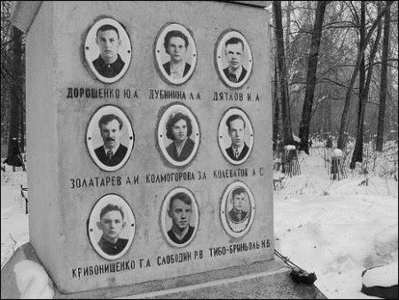 Фото: Памятник на Михайловском кладбище