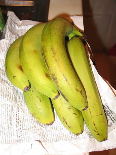 Фото: На советские прилавки бананы попадают совсем зелеными