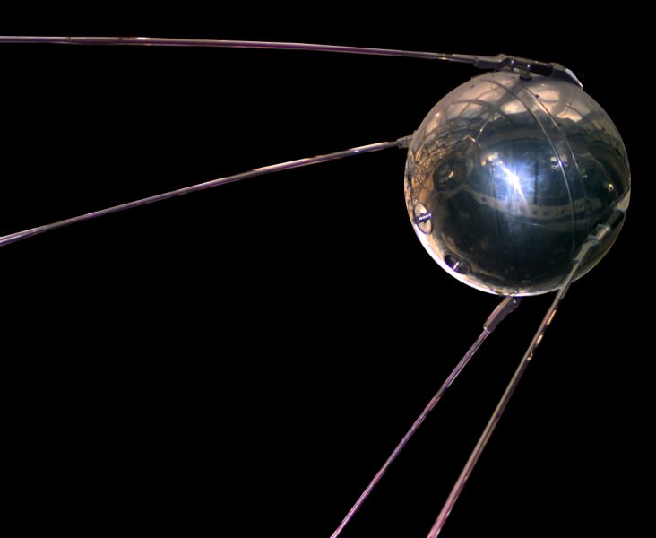 Фото: Первый в мире искусственный спутник земли