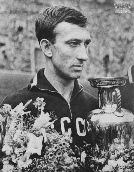 Фото: Обладатель Кубка Европы 1960 года Игорь Нетто