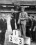 Игорь Нетто - капитан сборной СССР - на верхней ступеньке пьедестала почета олимпийского турнира 1956 года в Мельбурне