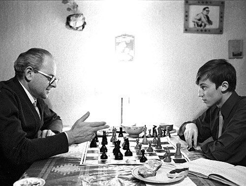 Фото: Шахматисты Карпов и Фурман