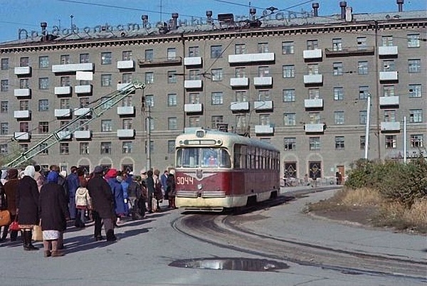 Фото: Новосибирск - советский город-миллионник. 1,5 млн. жителей в 80-х