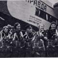 Женщины - парашютистки ОСОАВИАХИМа