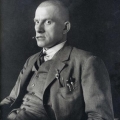 Знаменитый фотопортрет Маяковского. Автор Родченко, 1925 год
