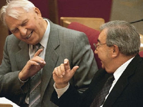 Фото: Политики СССР Егор Лигачев,  Евгений Примаков, 1990 год