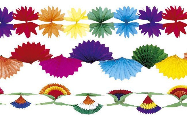 Фото: Бумажные новогодние украшения из цветной папиросной бумаги