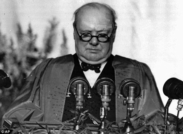 Фото: Уинстон Черчилль произносит Фултоновскую речь